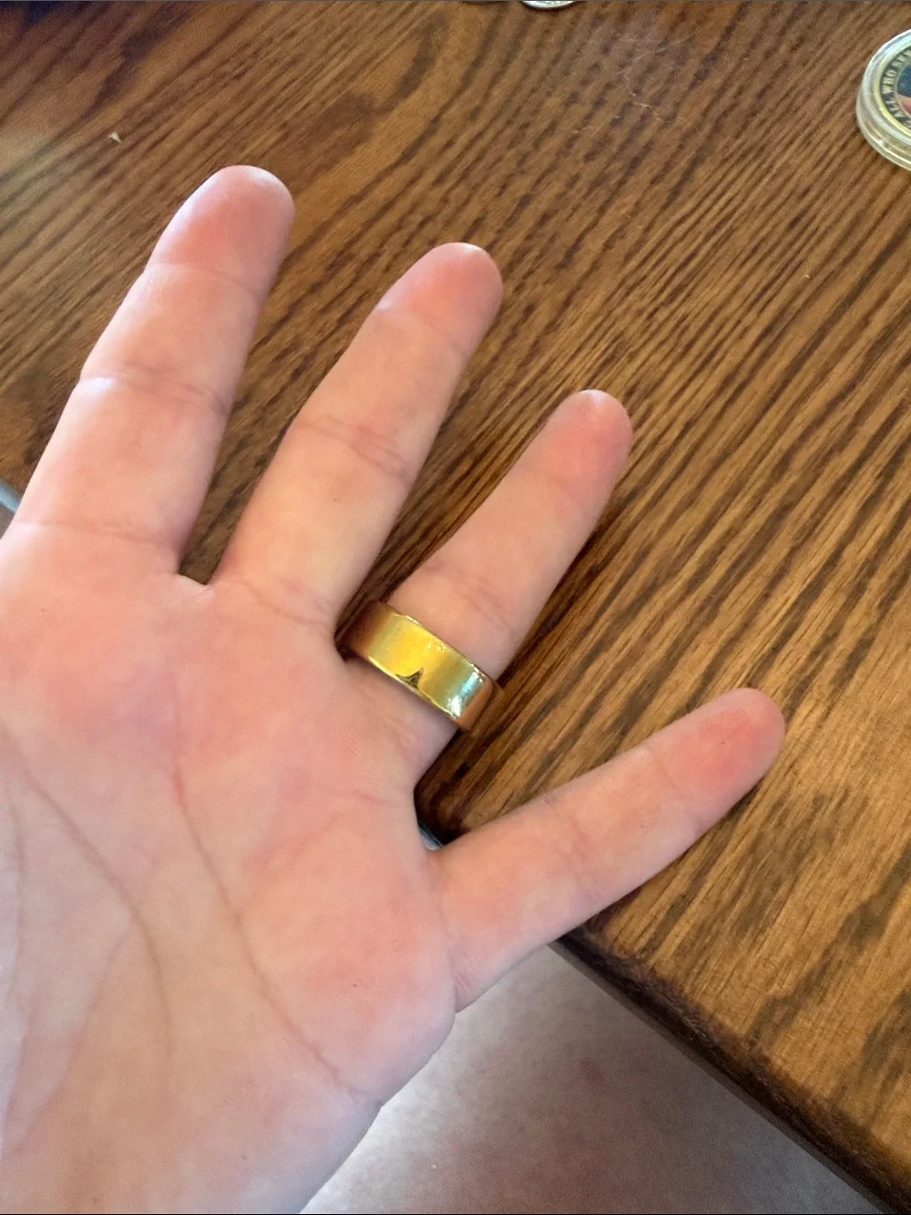 Oura Size 8 with charger get